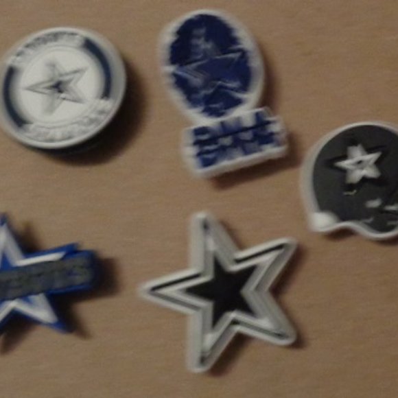 Set of 5 Dallas Cowboys Shoe Charms/Jibbitz - Picture 2 of 6